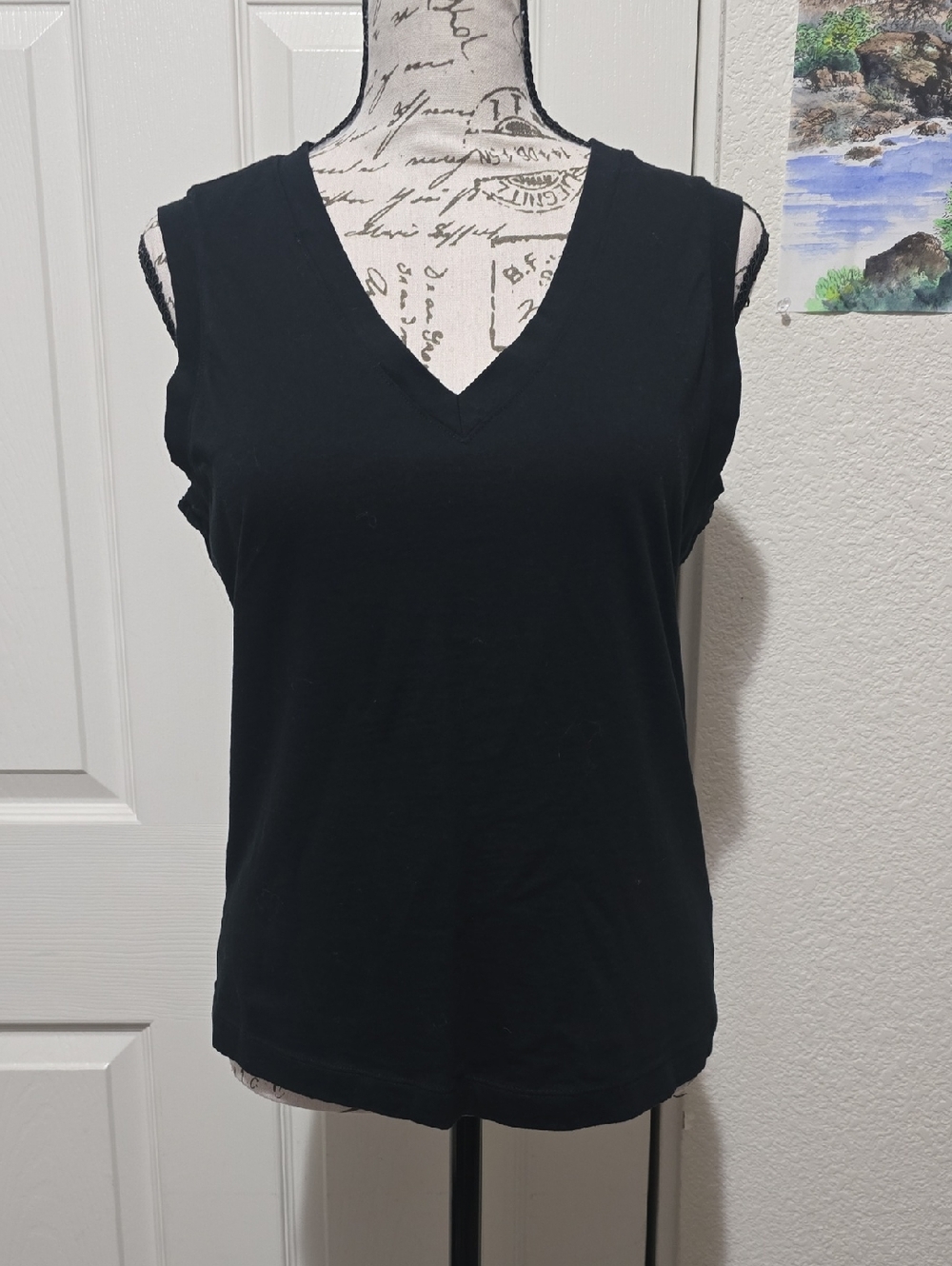 Banana Republic Black V-Neck Sleeveless Tank Top, Medium, EUC